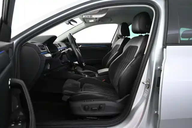 Harmaa Farmari, Skoda Superb – VAR-12045