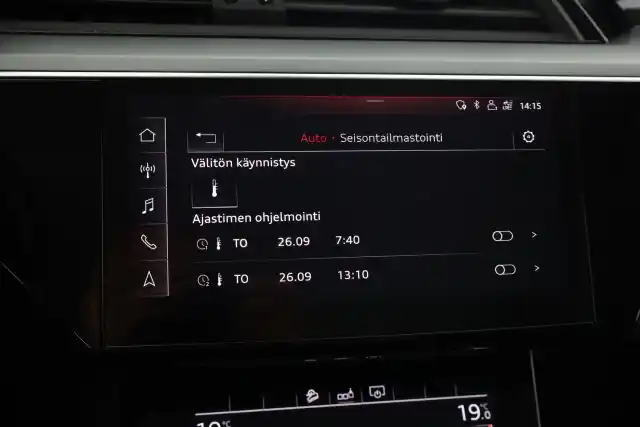 Valkoinen Maastoauto, Audi e-tron – VAR-12051