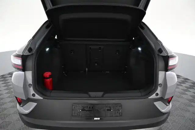 Harmaa Maastoauto, Volkswagen ID.4 – VAR-12080