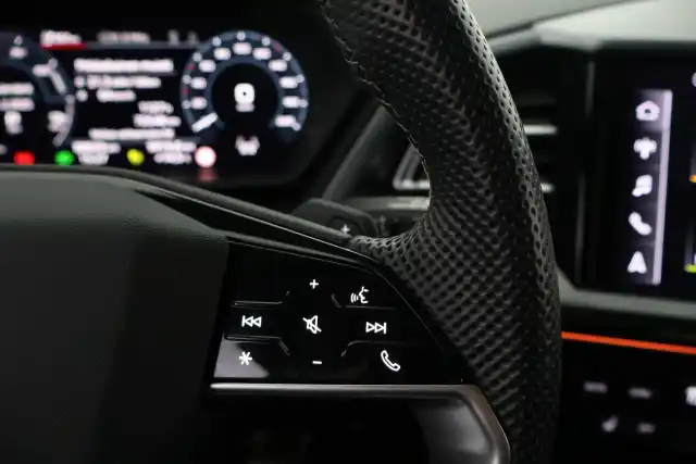 Harmaa Maastoauto, Audi Q4 e-tron – VAR-12229