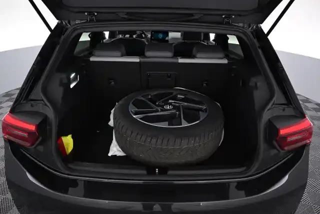 Harmaa Viistoperä, Volkswagen ID.3 – VAR-12299