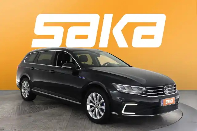 Musta Farmari, Volkswagen Passat – VAR-12331