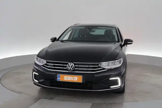 Musta Farmari, Volkswagen Passat – VAR-12331