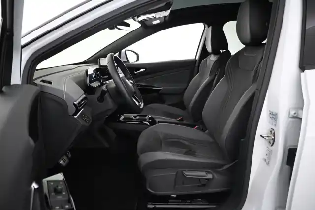 Valkoinen Maastoauto, Volkswagen ID.5 – VAR-12400