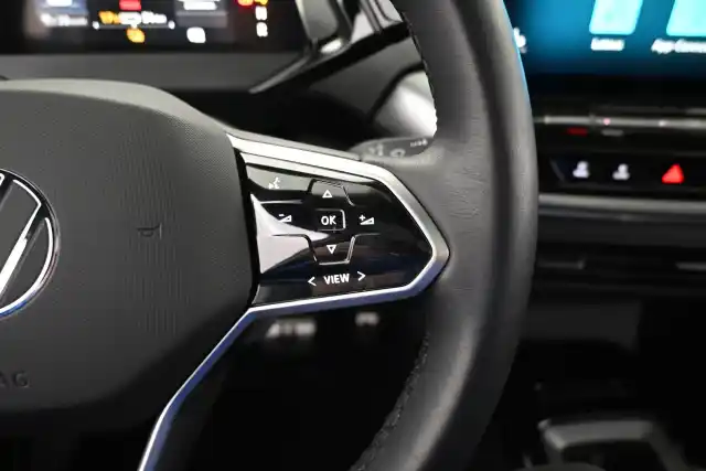Valkoinen Maastoauto, Volkswagen ID.5 – VAR-12400