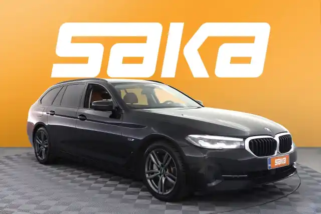 Musta Farmari, BMW 530 – VAR-12401