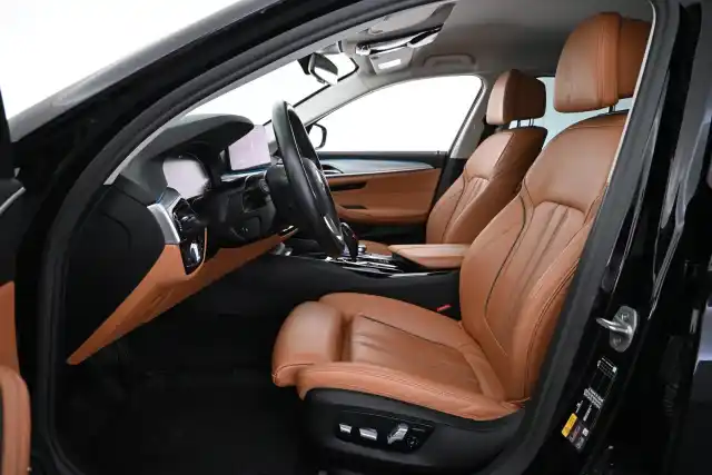 Musta Farmari, BMW 530 – VAR-12401