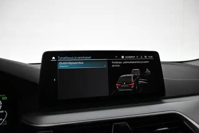 Musta Farmari, BMW 530 – VAR-12401