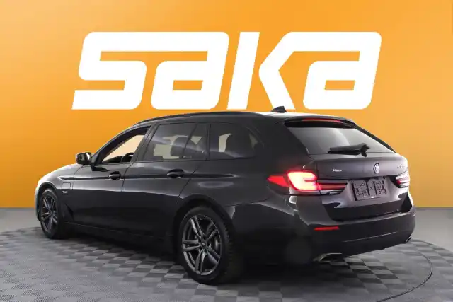 Musta Farmari, BMW 530 – VAR-12401