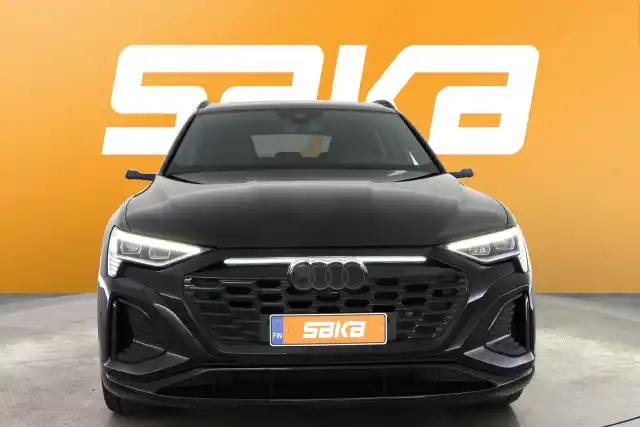 Musta Maastoauto, Audi Q8 e-tron – VAR-12452