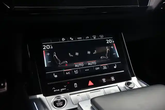 Musta Maastoauto, Audi Q8 e-tron – VAR-12452