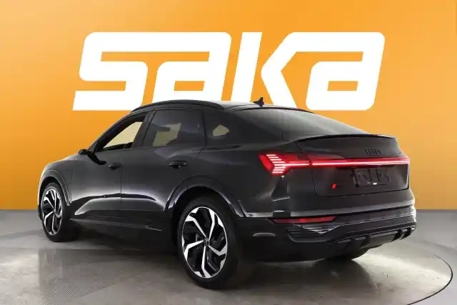 Musta Maastoauto, Audi Q8 e-tron – VAR-12452