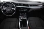 Harmaa Maastoauto, Audi e-tron – VAR-12470, kuva 15