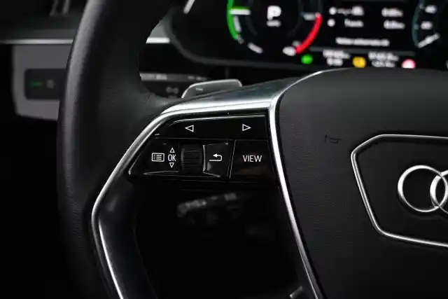 Harmaa Maastoauto, Audi e-tron – VAR-12470