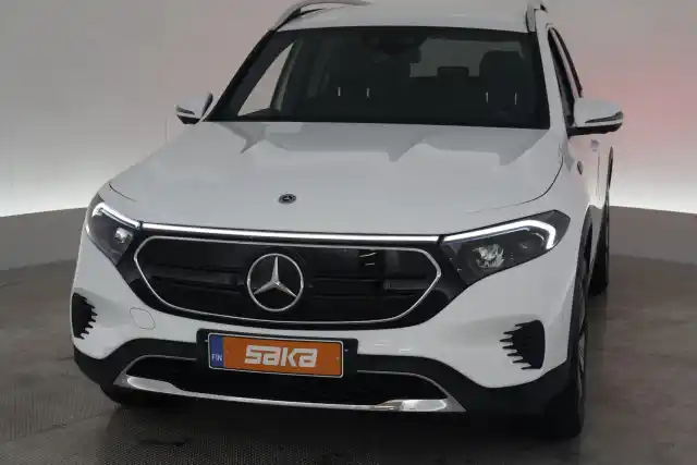 Valkoinen Maastoauto, Mercedes-Benz EQB – VAR-12733