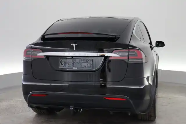 Musta Maastoauto, Tesla Model X – VAR-12884