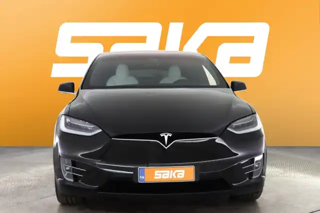 Musta Maastoauto, Tesla Model X – VAR-12884