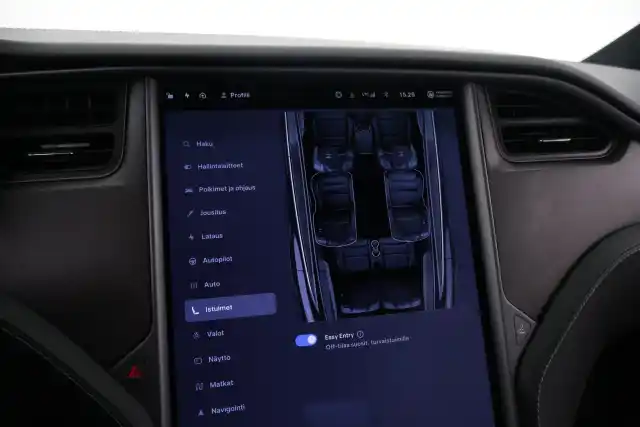 Musta Maastoauto, Tesla Model X – VAR-12884