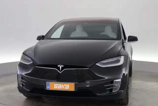 Musta Maastoauto, Tesla Model X – VAR-12884