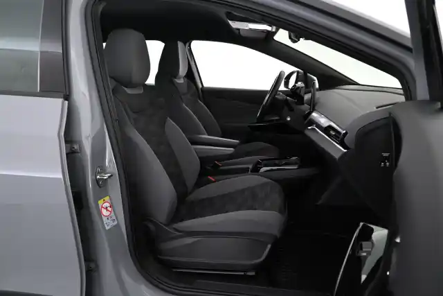 Harmaa Maastoauto, Volkswagen ID.4 – VAR-12923
