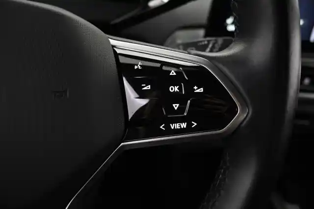 Harmaa Maastoauto, Volkswagen ID.4 – VAR-12923