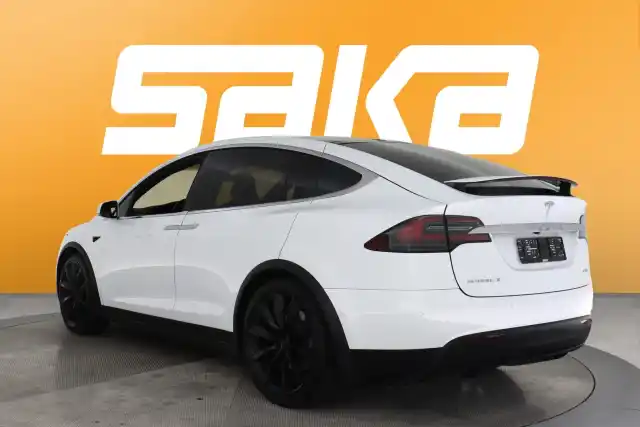 Valkoinen Maastoauto, Tesla Model X – VAR-129271