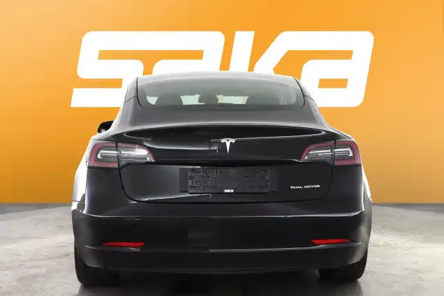 Musta Sedan, Tesla Model 3 – VAR-12933