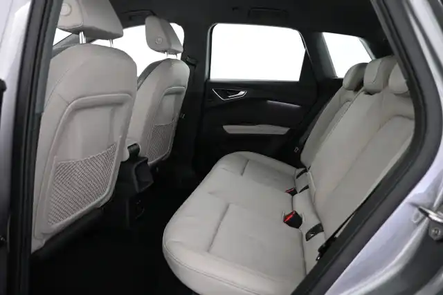 Harmaa Maastoauto, Audi Q4 e-tron – VAR-12939