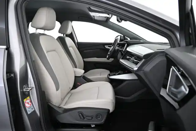 Harmaa Maastoauto, Audi Q4 e-tron – VAR-12939