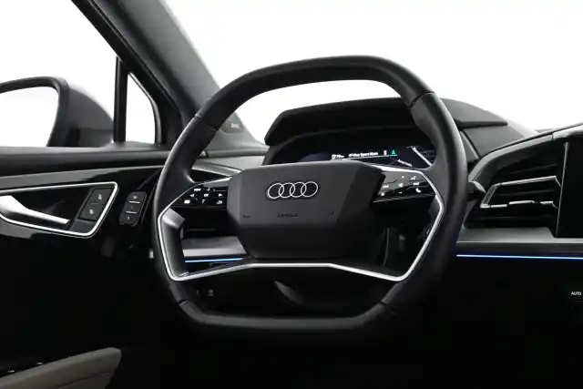 Harmaa Maastoauto, Audi Q4 e-tron – VAR-12939