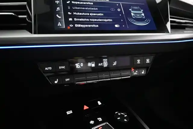 Harmaa Maastoauto, Audi Q4 e-tron – VAR-12939