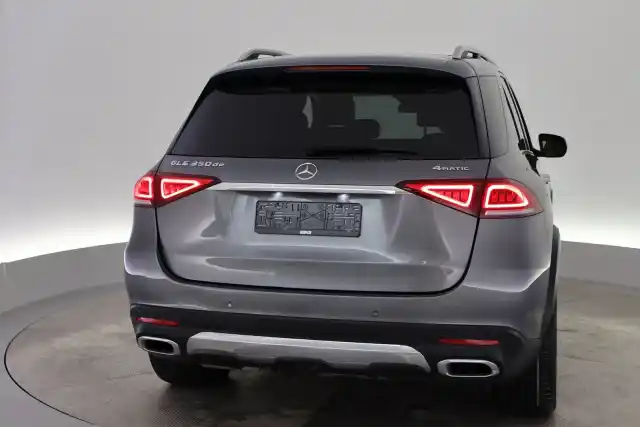 Harmaa Maastoauto, Mercedes-Benz GLE – VAR-12984