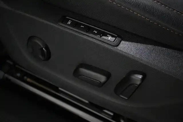 Harmaa Maastoauto, Skoda Enyaq – VAR-12993