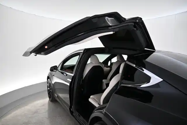 Musta Maastoauto, Tesla Model X – VAR-13056