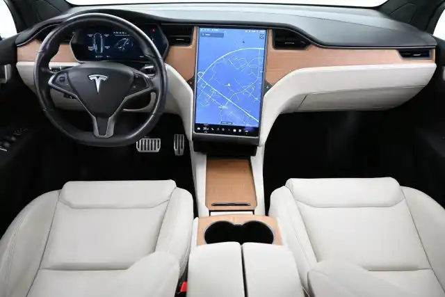 Musta Maastoauto, Tesla Model X – VAR-13056