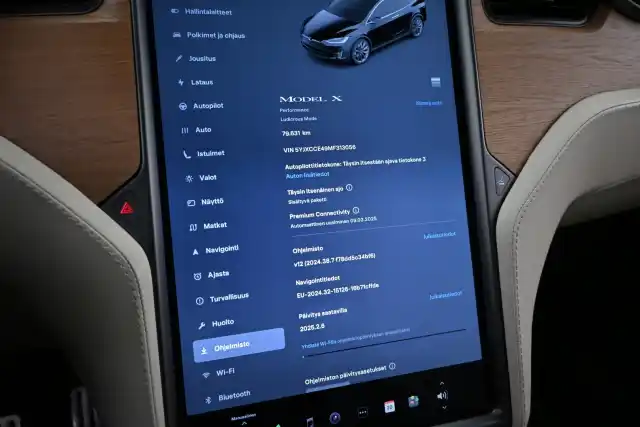 Musta Maastoauto, Tesla Model X – VAR-13056