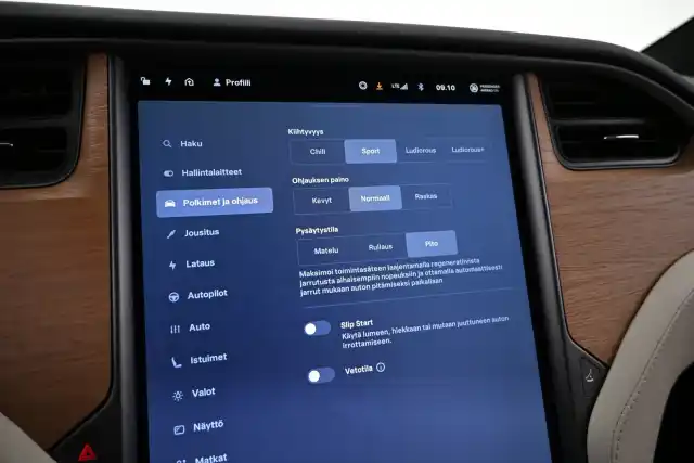 Musta Maastoauto, Tesla Model X – VAR-13056