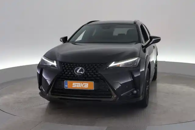 Musta Maastoauto, Lexus UX – VAR-13121