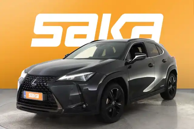 Musta Maastoauto, Lexus UX – VAR-13121