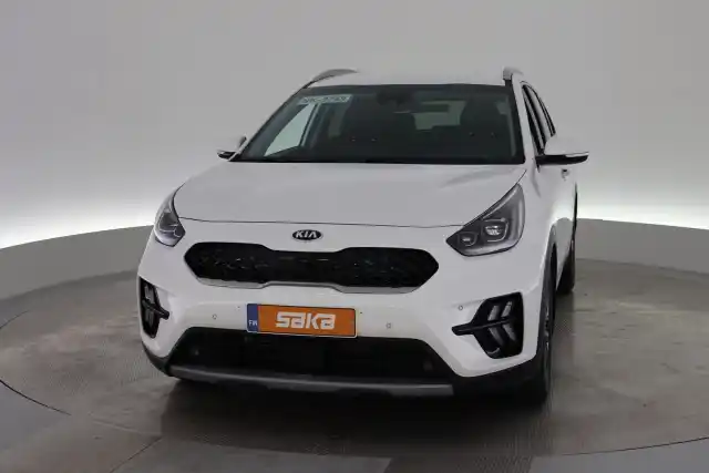 Valkoinen Maastoauto, Kia NIRO – VAR-13124