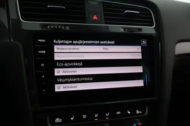 Valkoinen Viistoperä, Volkswagen Golf – VAR-13175