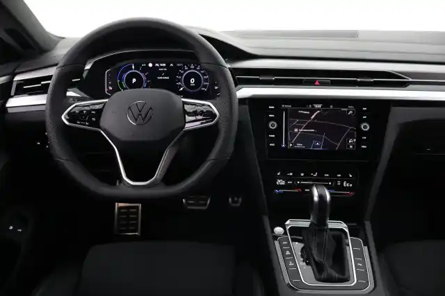 Valkoinen Farmari, Volkswagen Arteon – VAR-13290