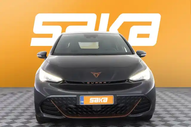 Harmaa Viistoperä, CUPRA Born – VAR-13301