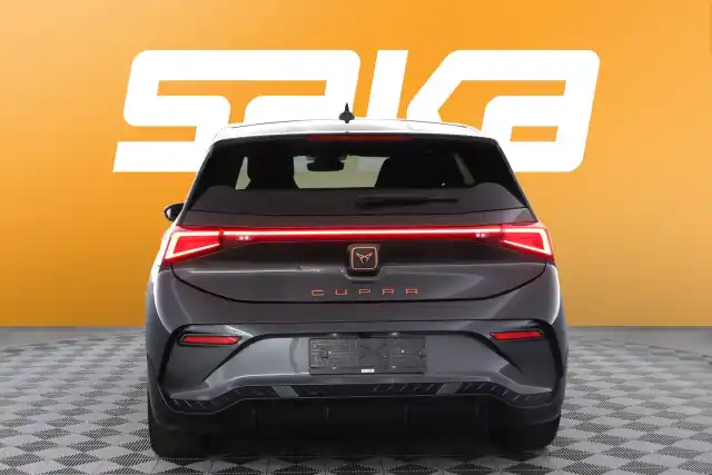 Harmaa Viistoperä, CUPRA Born – VAR-13301