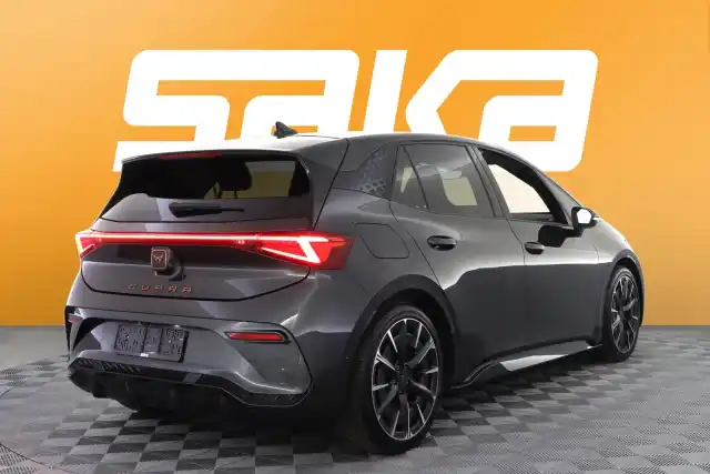 Harmaa Viistoperä, CUPRA Born – VAR-13301