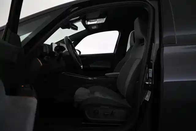 Harmaa Viistoperä, CUPRA Born – VAR-13301