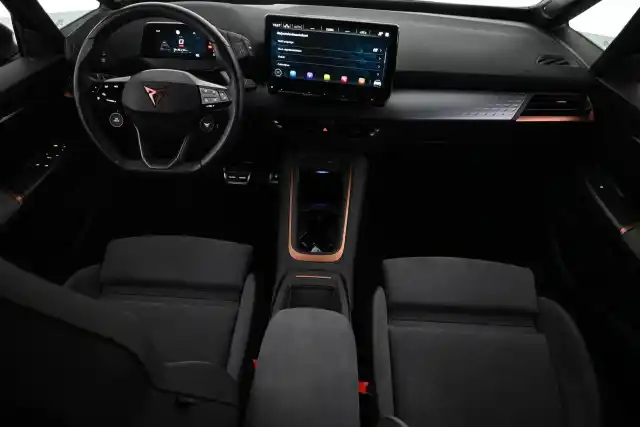 Harmaa Viistoperä, CUPRA Born – VAR-13301