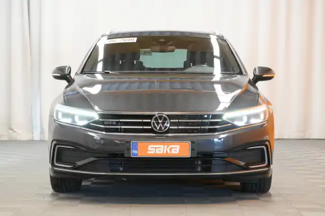 Harmaa Farmari, Volkswagen Passat – VAR-135113