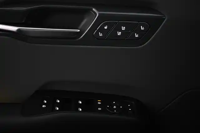Sininen Maastoauto, Kia EV9 – VAR-13572