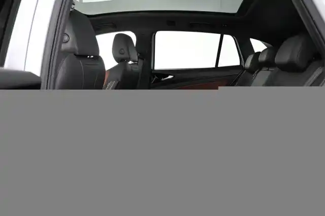 Hopea Maastoauto, Volkswagen ID.4 – VAR-13573